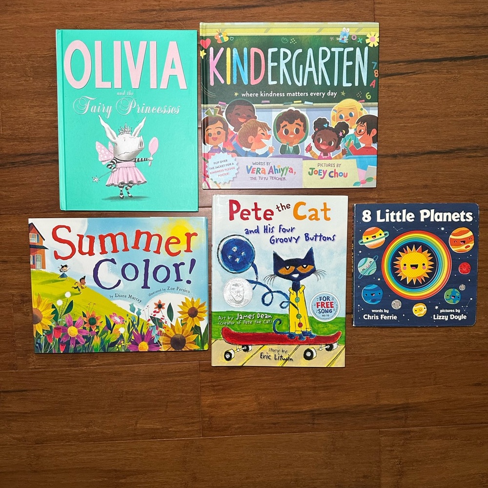 Pete the Cat and Assorted Kindergarten book bundle of 5 early literacy books